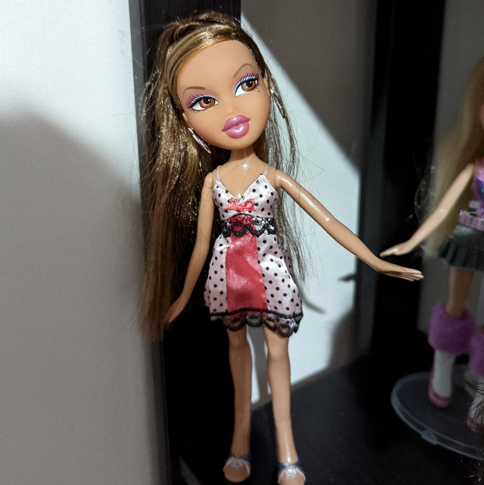 Bratz Yasmin Sleepover